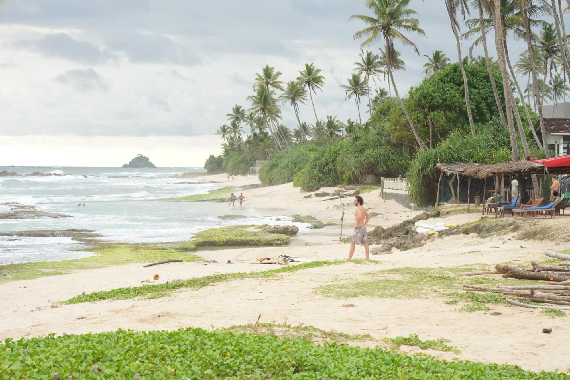 Surf Orchid Villa Weligama Buitenkant foto