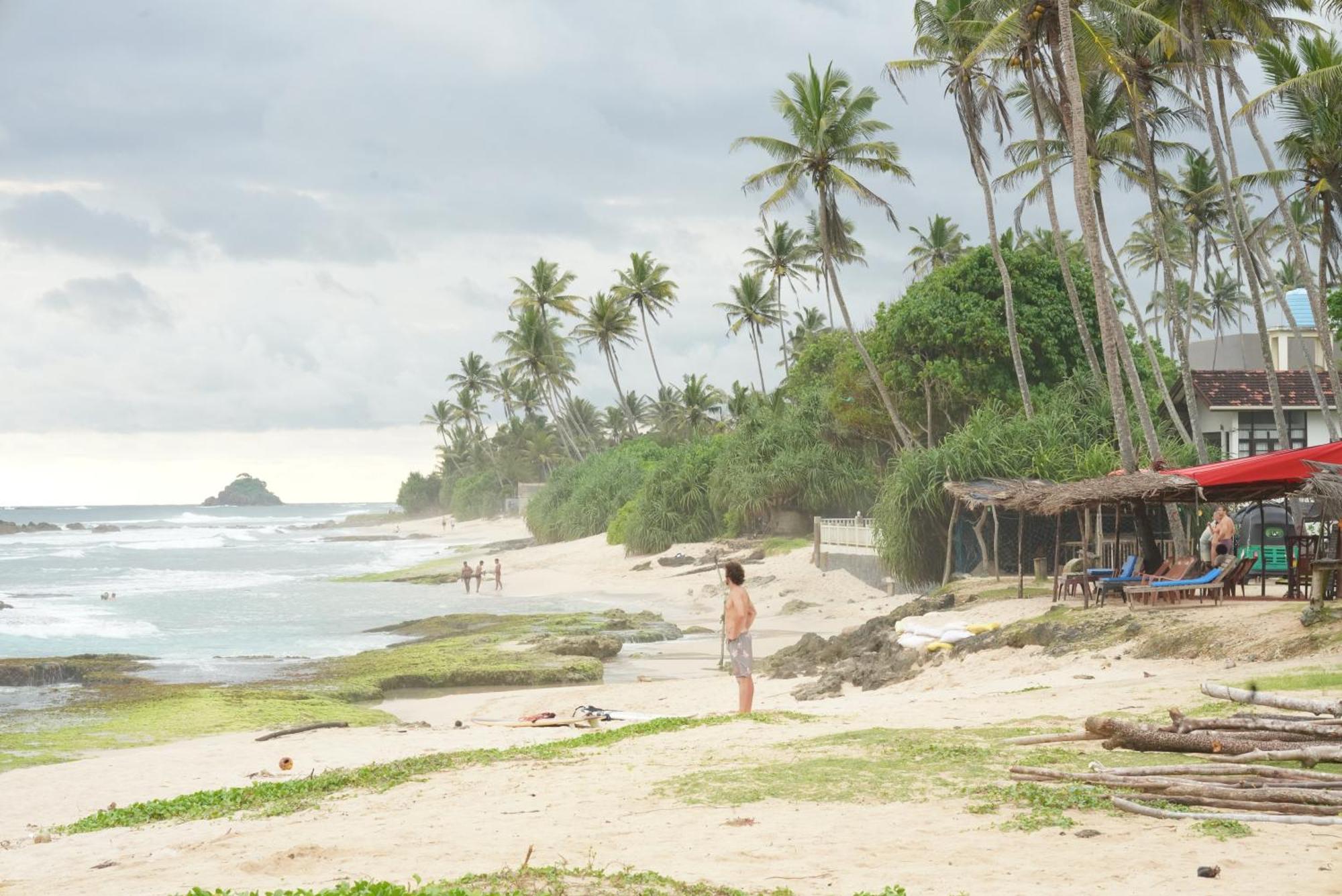 Surf Orchid Villa Weligama Buitenkant foto