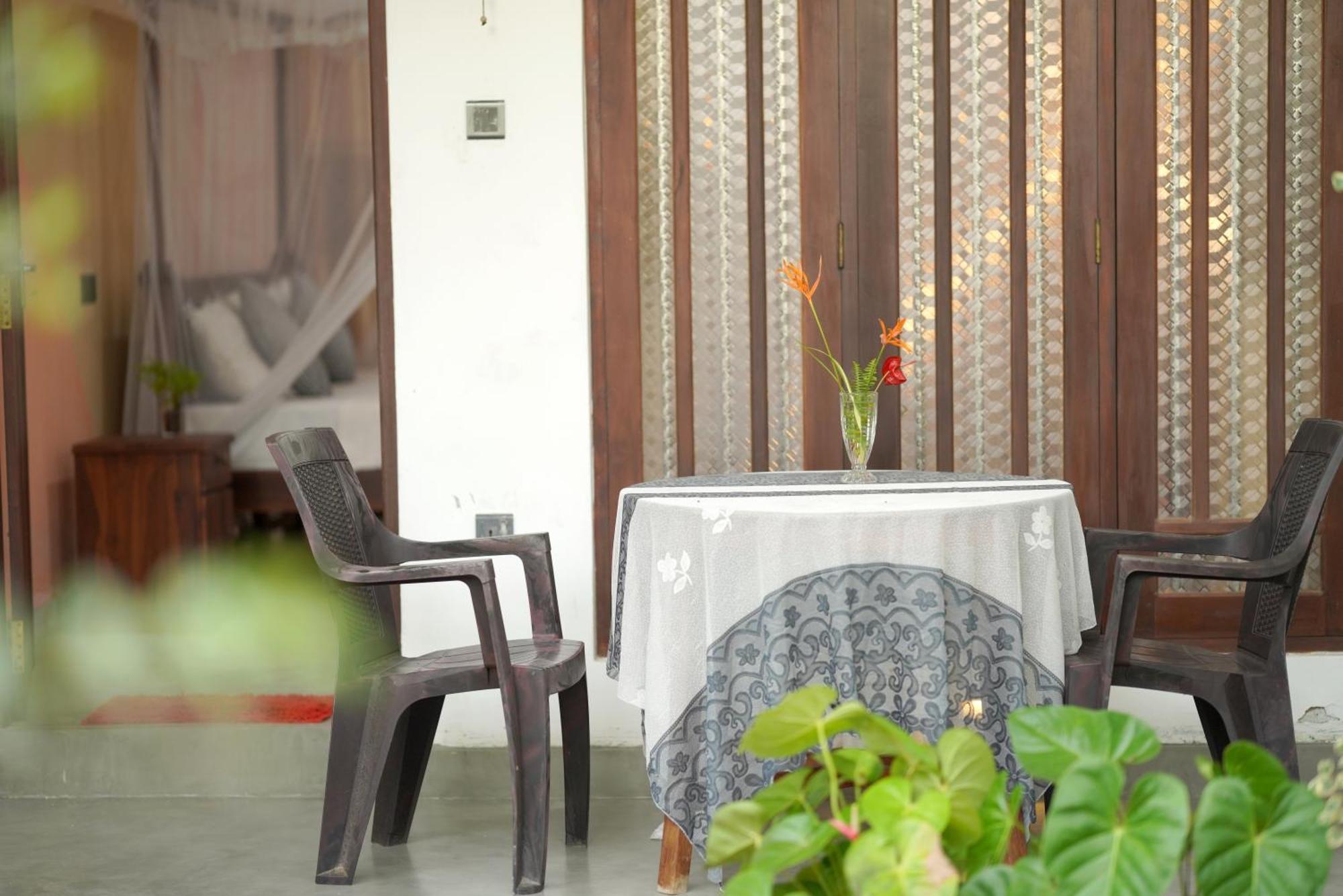 Surf Orchid Villa Weligama Buitenkant foto