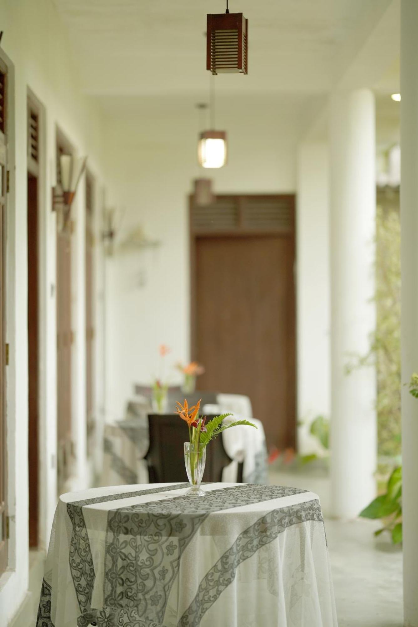 Surf Orchid Villa Weligama Buitenkant foto