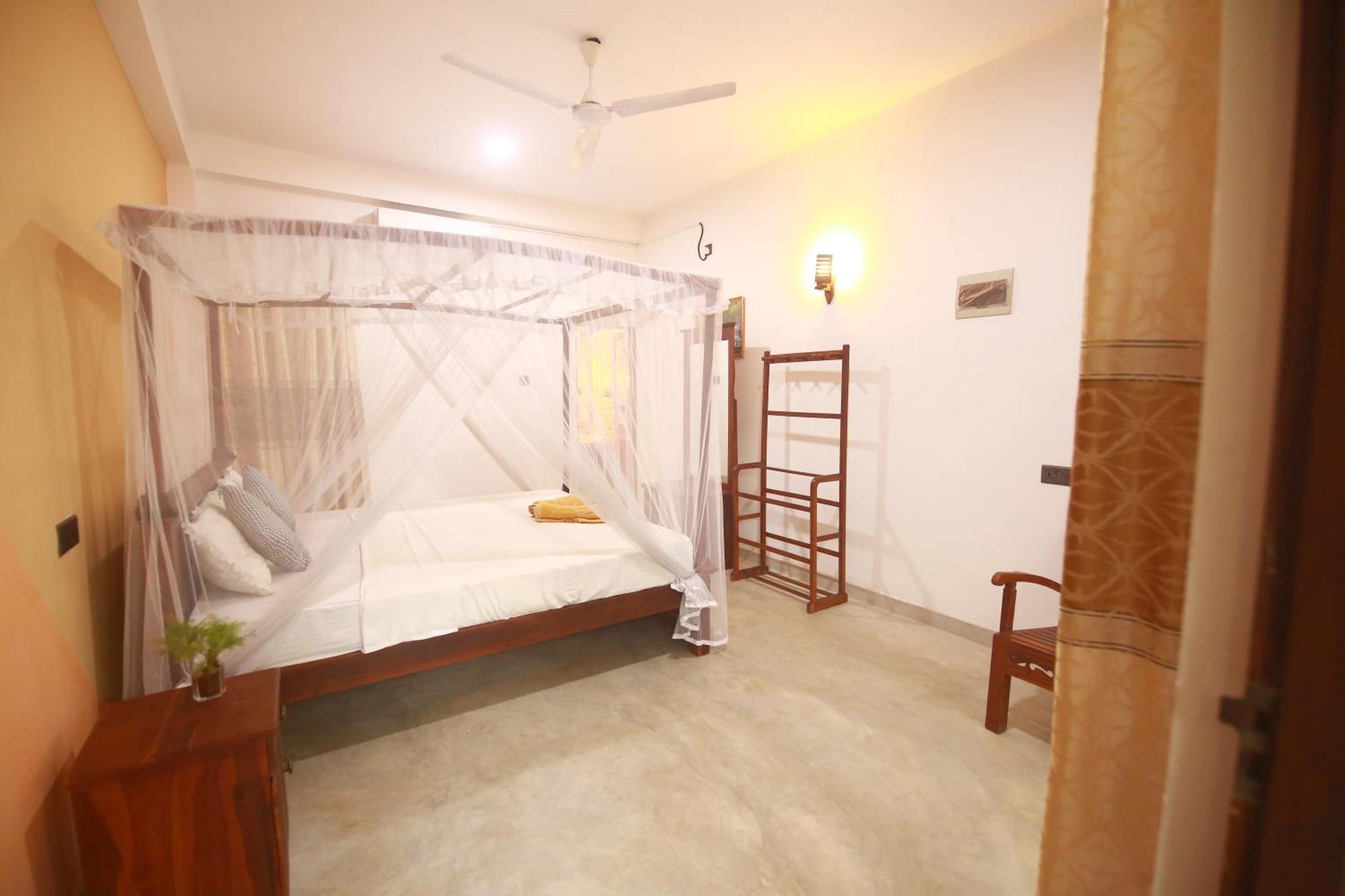Surf Orchid Villa Weligama Buitenkant foto