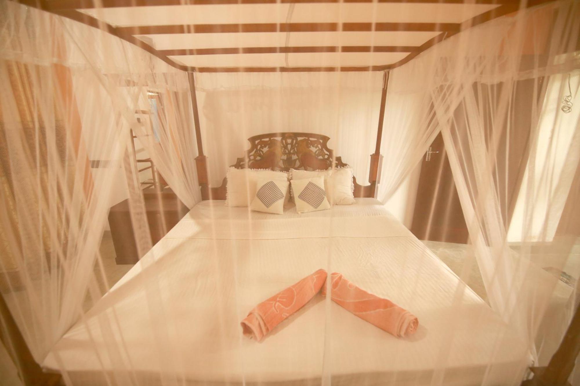 Surf Orchid Villa Weligama Buitenkant foto