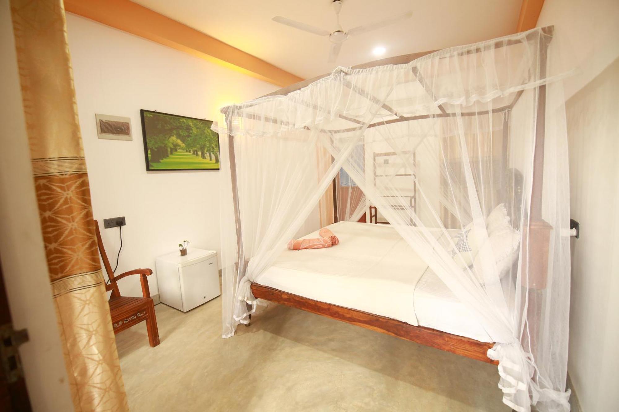 Surf Orchid Villa Weligama Buitenkant foto