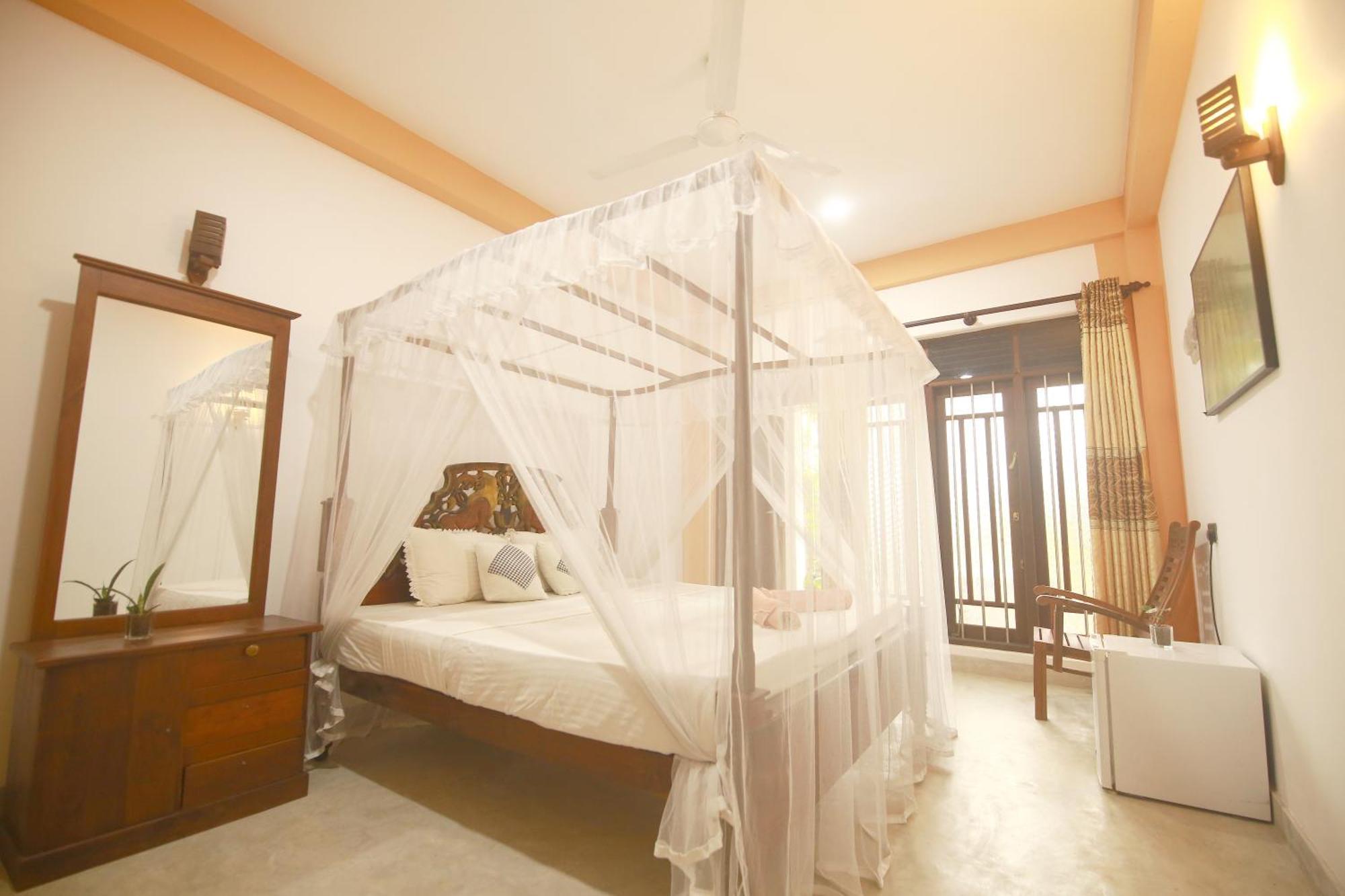Surf Orchid Villa Weligama Buitenkant foto