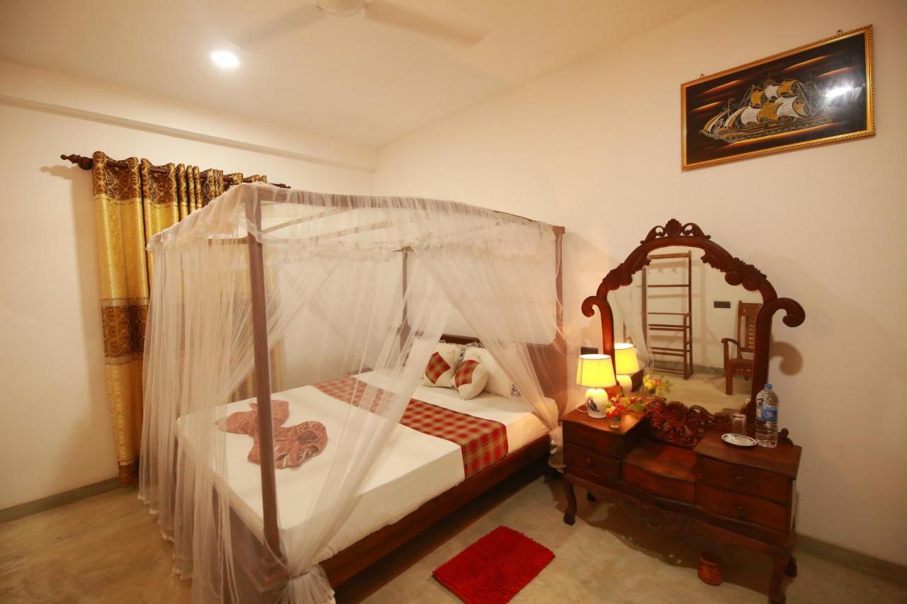 Surf Orchid Villa Weligama Buitenkant foto