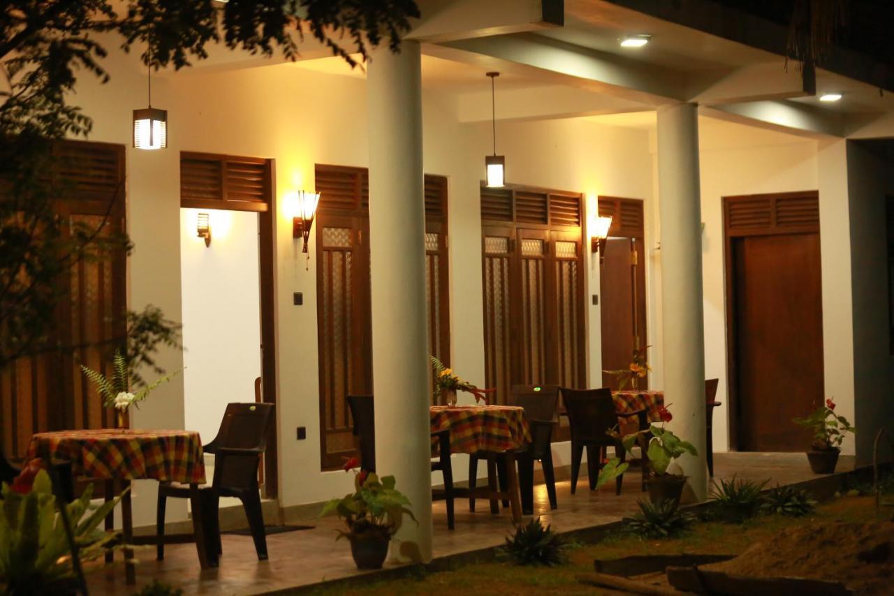 Surf Orchid Villa Weligama Buitenkant foto